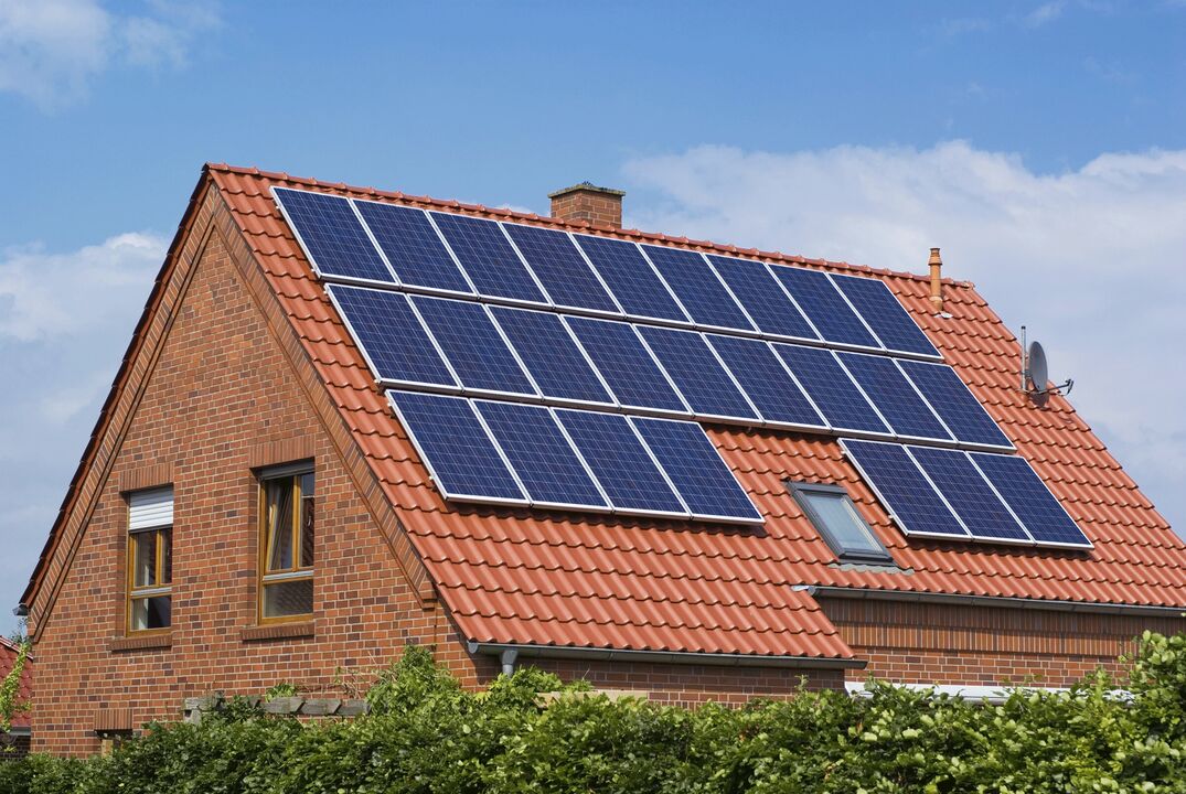 solar panels for energy saving at home